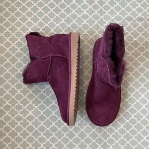 NWOT Koolaburra by UGG Purple Suede Booties 8 & Care Kit